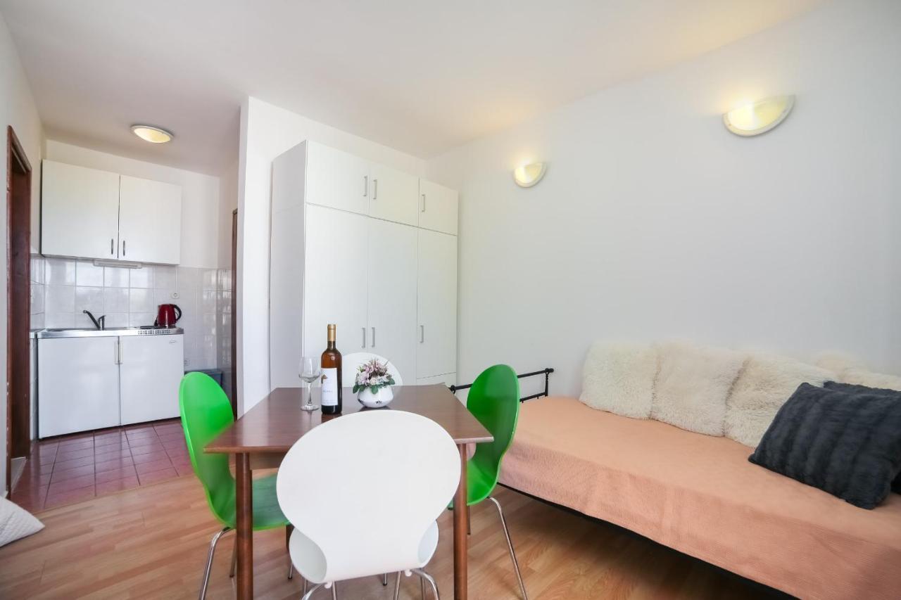 Apartments Slavena กราดัซ ภายนอก รูปภาพ