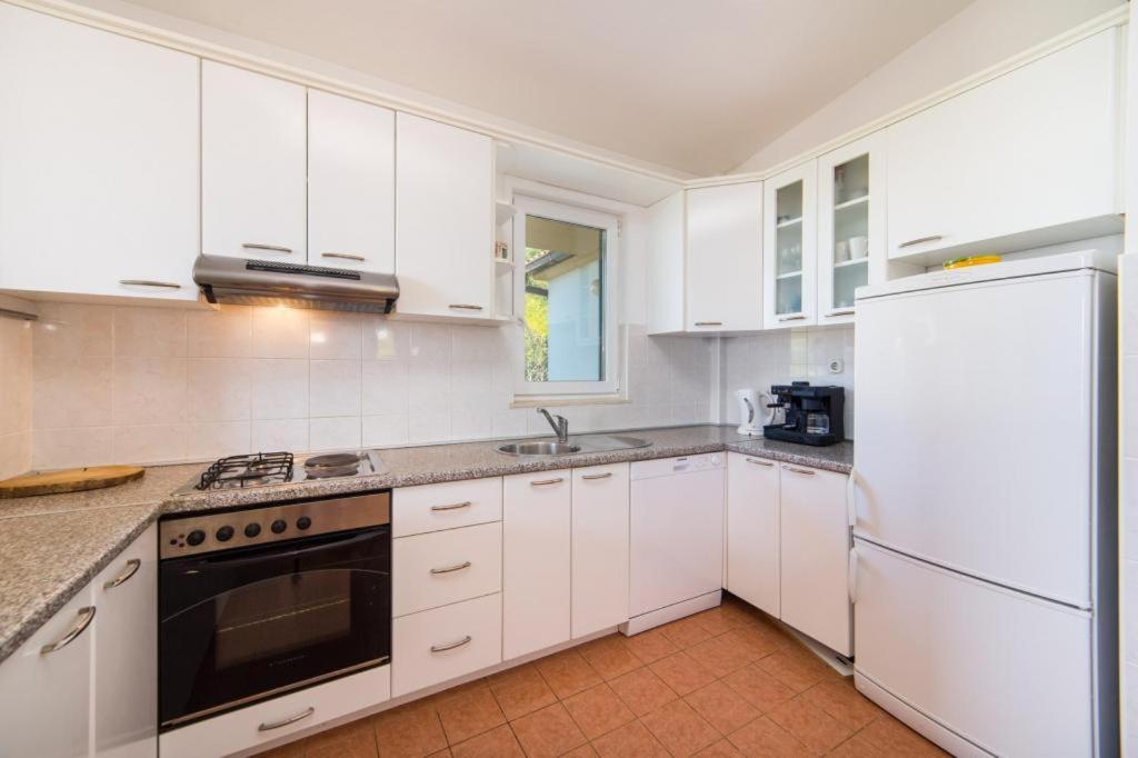 Apartments Slavena กราดัซ ภายนอก รูปภาพ