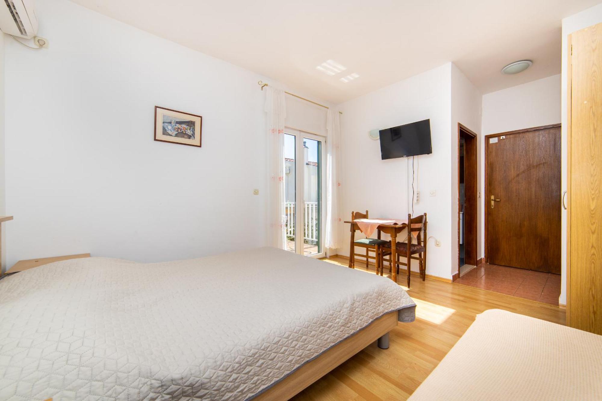 Apartments Slavena กราดัซ ภายนอก รูปภาพ