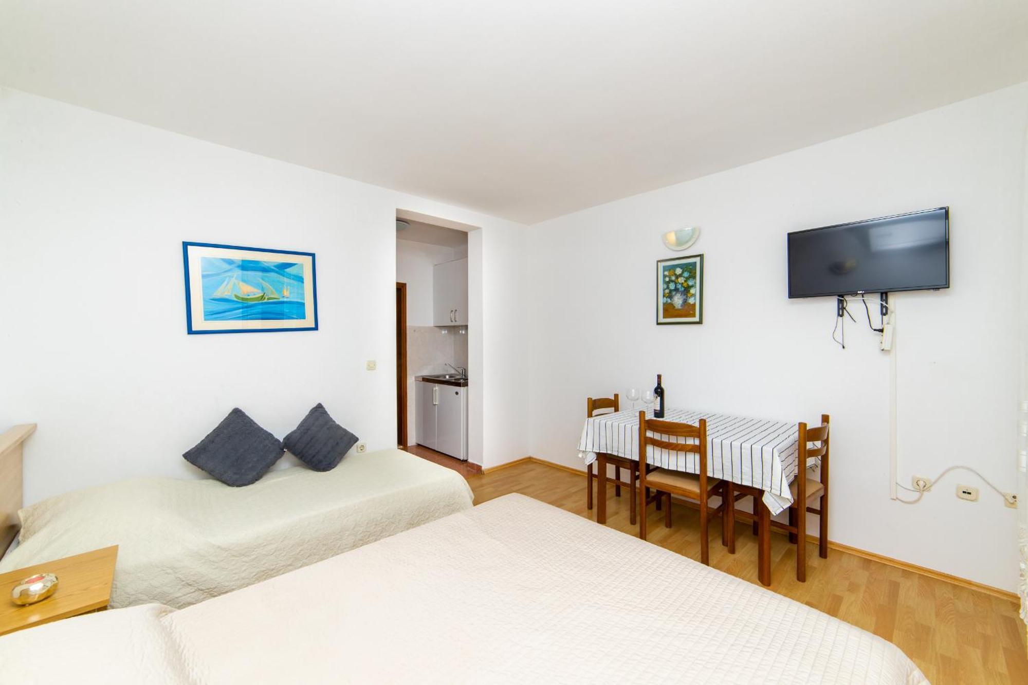 Apartments Slavena กราดัซ ภายนอก รูปภาพ
